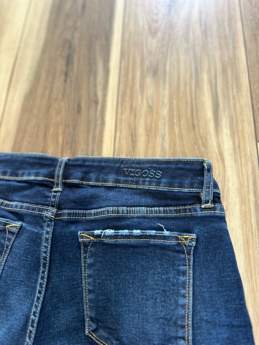 Vigoss Dark Blue Distressed jagger Jean shorts size W27L4 - Picture 4 of 5